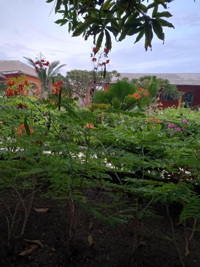 B & B Mariamacounda Toubakouta Exterior photo